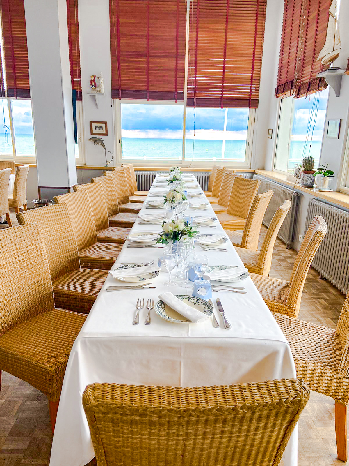 bar_restaurant_lapromenade_jullouville_receptions_evenements_anniversaire_vue_mer